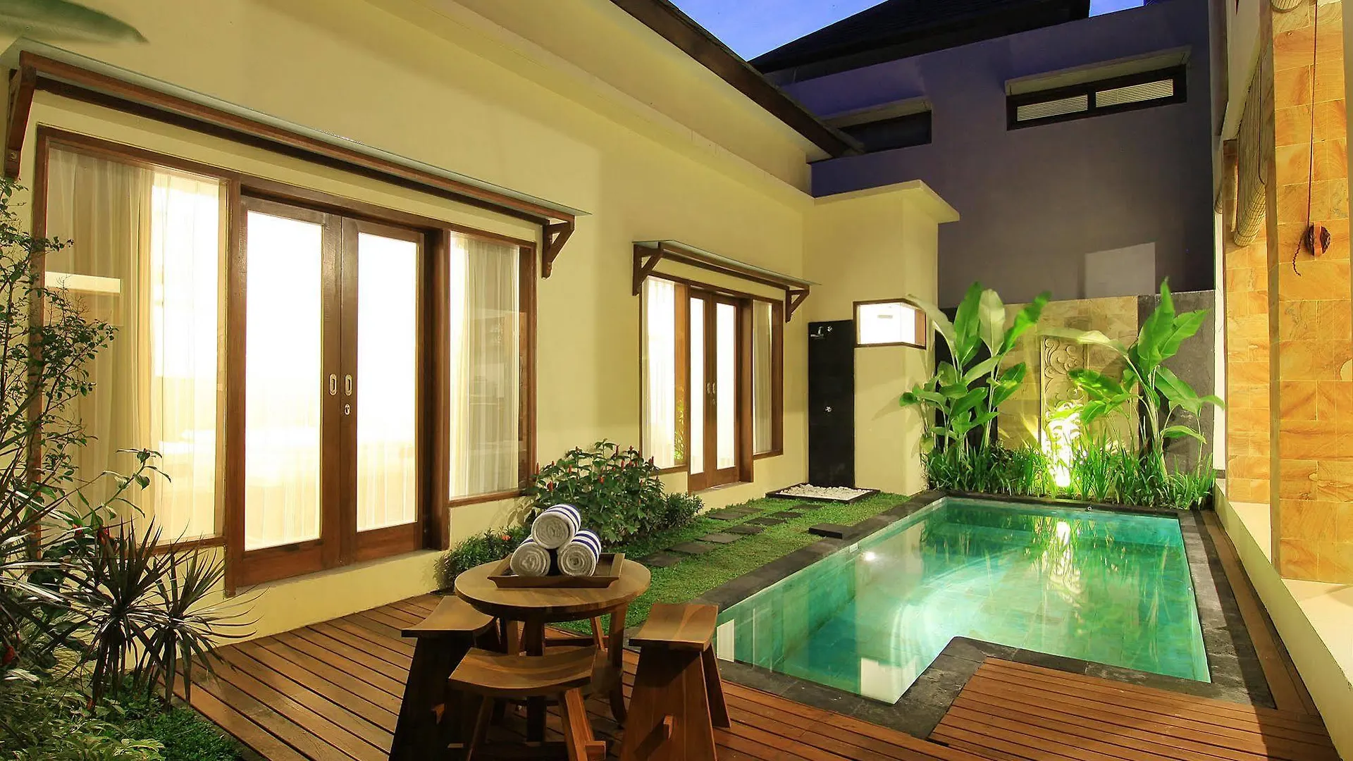 Hotel The Dewi Villa Canggu Buwit
